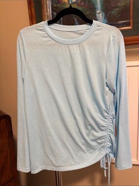 Side-Ruche Long Sleeve Tee in Light Blue